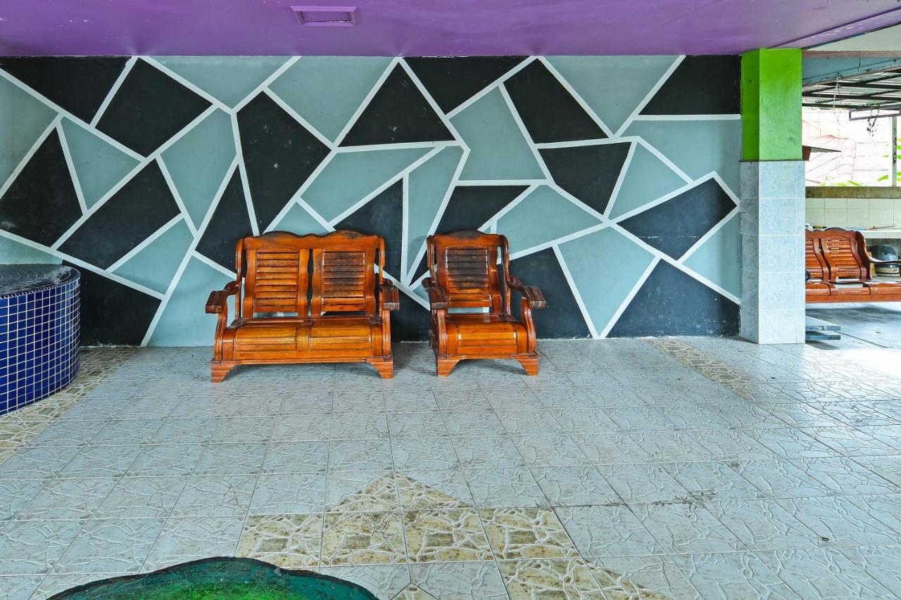 كُوالا تاهان Oyo 90565 Teresek View Motel المظهر الخارجي الصورة