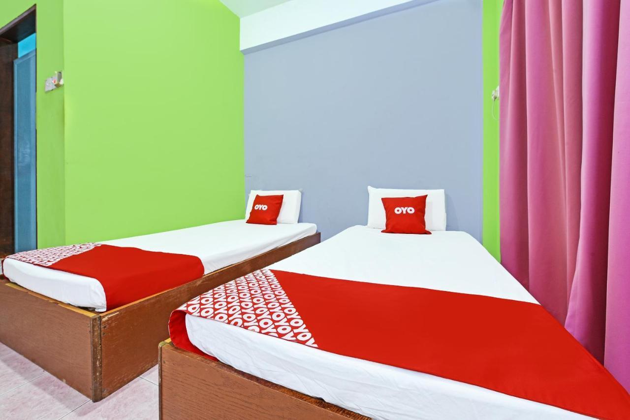 كُوالا تاهان Oyo 90565 Teresek View Motel المظهر الخارجي الصورة