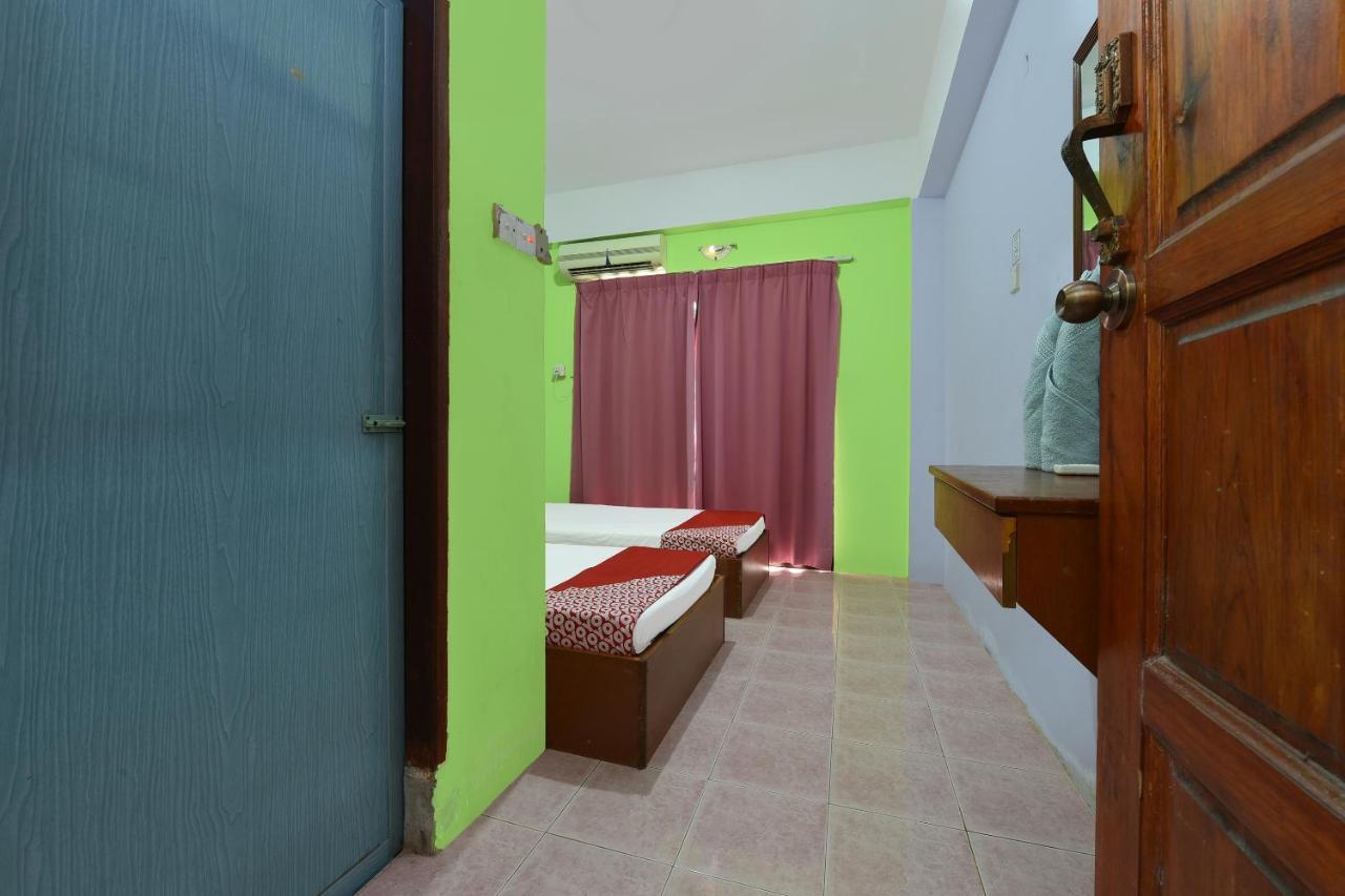 كُوالا تاهان Oyo 90565 Teresek View Motel المظهر الخارجي الصورة
