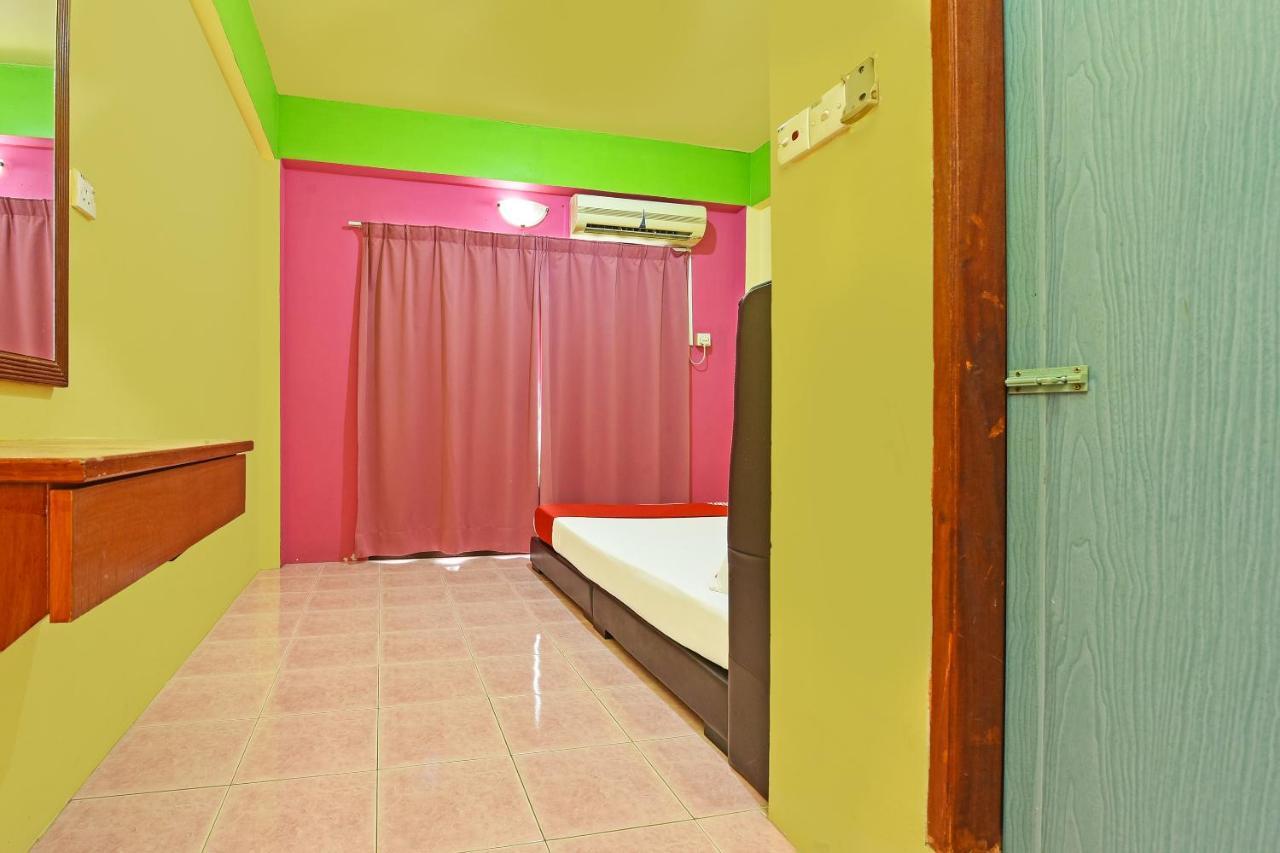 كُوالا تاهان Oyo 90565 Teresek View Motel المظهر الخارجي الصورة
